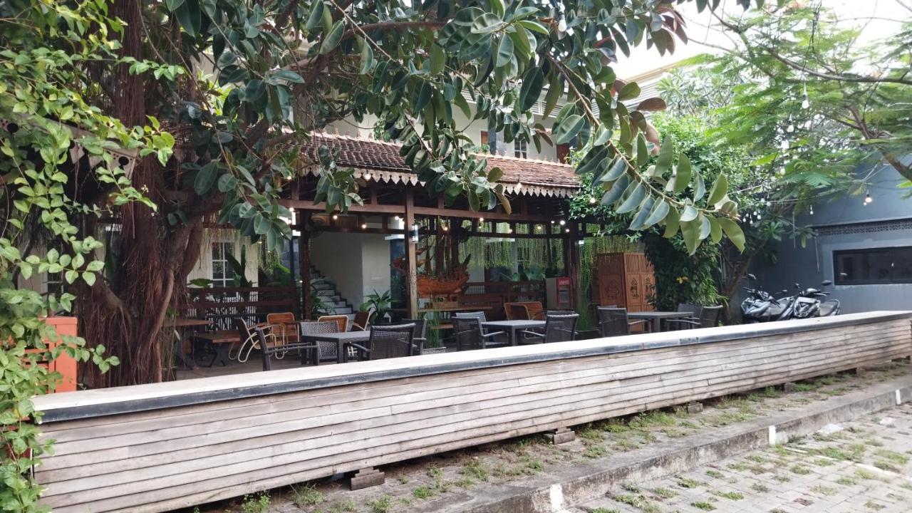 Nusantara Hotel Syariah Jepara Luaran gambar